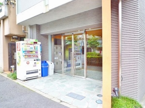 エントランス(オートロック付き。)