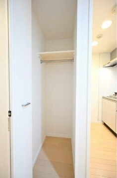 物件内観写真6　(クローゼット完備。)