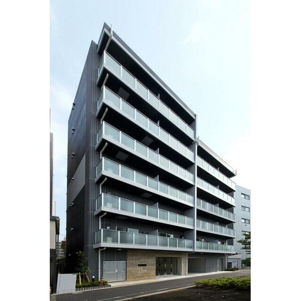 外観(鉄筋コンクリート造のがっちりとした建物。)