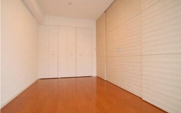 物件内観写真9　(きれいなフローリング。)