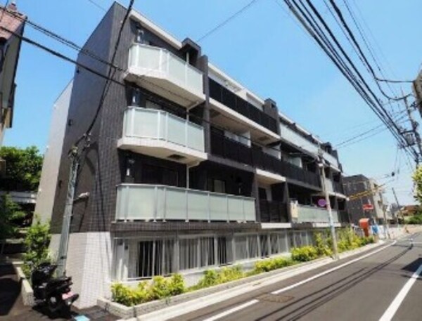 外観(鉄筋コンクリート造のがっちりとした建物。)