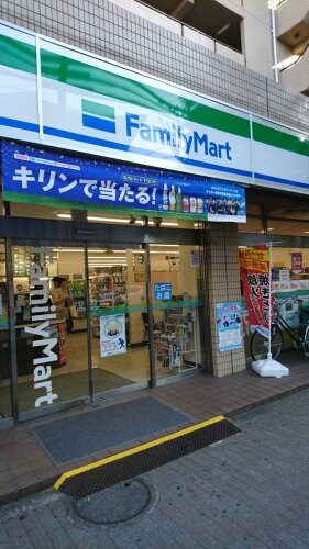 物件内観写真31　(ファミリーマート 384m)