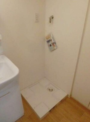 物件内観写真12　(室内洗濯機置き場。)