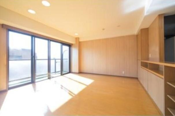 物件内観写真4　(16.7帖のきれいなLDK。)