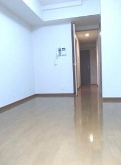 物件内観写真3　(6畳、フローリング。)