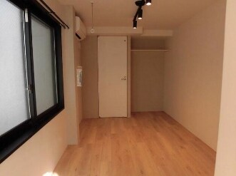 物件内観写真9　(エアコン完備。)