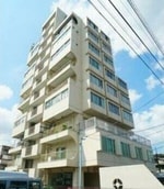 鉄筋コンクリート造のがっちりとした建物。
