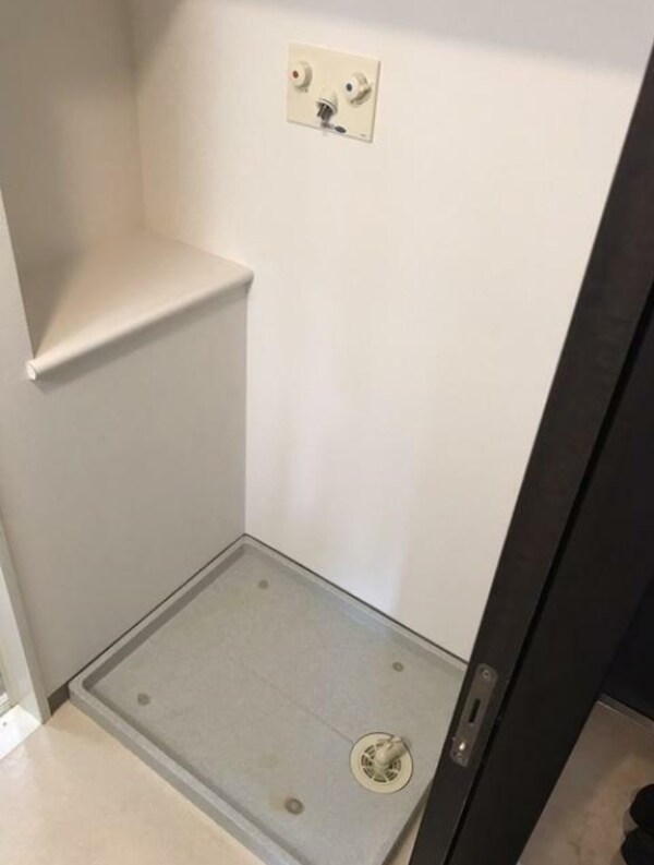 建物設備(室内洗濯機置場。)