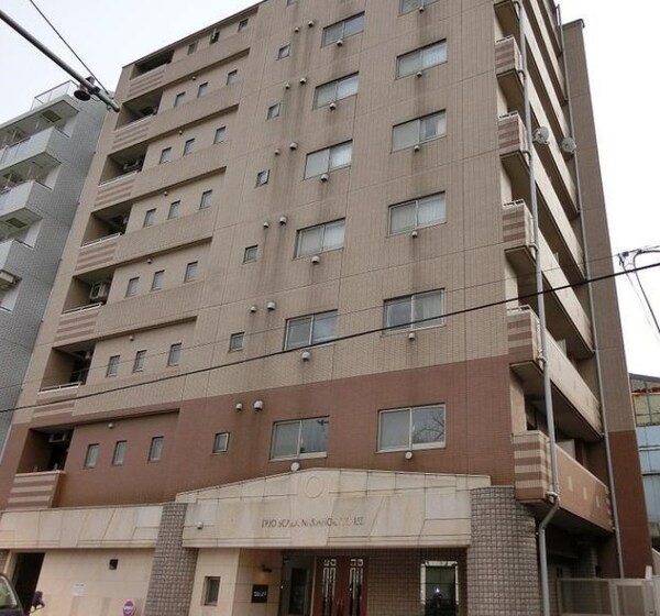 外観(鉄筋コンクリート造のがっちりとした造り。)