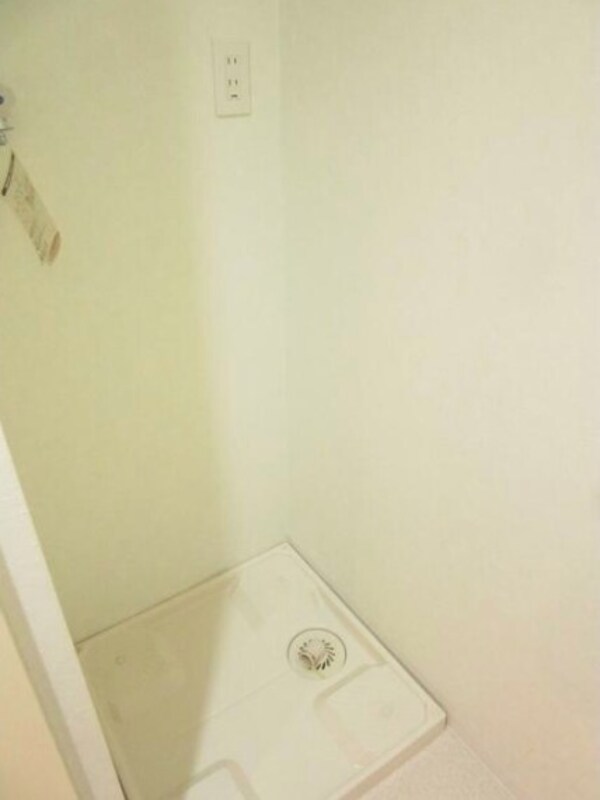 建物設備(室内洗濯機置き場。)