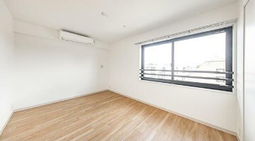 物件内観写真9　(きれいなフローリング。)