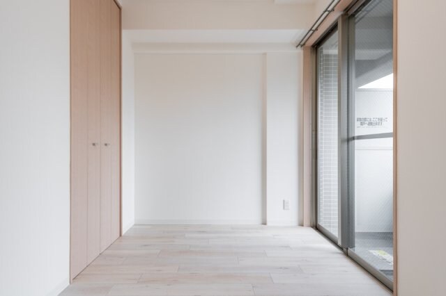 物件内観写真3　(6.5帖のきれいな洋室。)