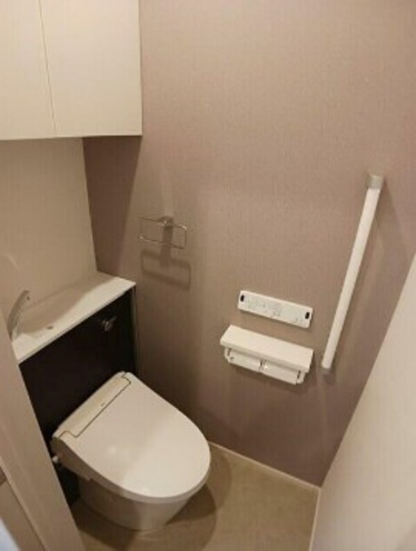 トイレ(温水洗浄便座。)