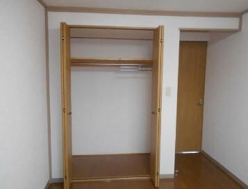 物件内観写真6　(クローゼット完備。)