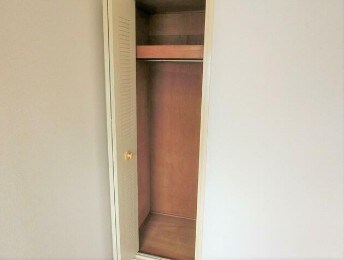 物件内観写真7　(クローゼット完備。)