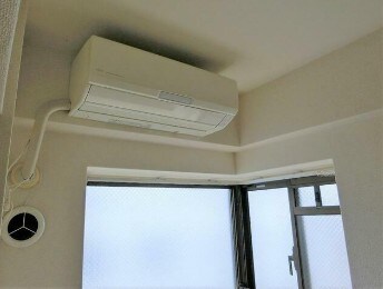 物件内観写真10　(エアコン完備。)