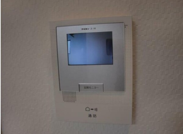 セキュリティ(モニター付きインターホン。)