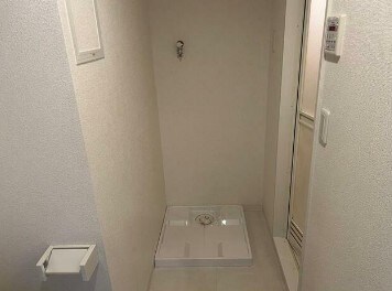 物件内観写真10　(室内洗濯機置き場。)