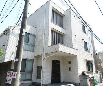 物件外観写真1　(落ち着いた雰囲気。)