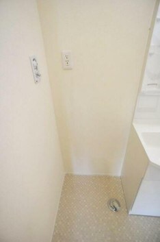 物件内観写真9　(室内洗濯機置き場。)