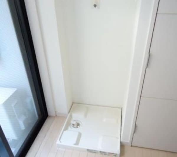 建物設備(室内洗濯機置き場。)
