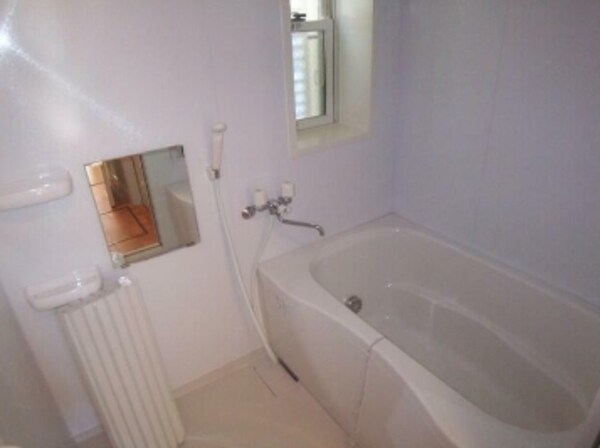 浴室(追い焚き機能、浴室乾燥機付きバス。)