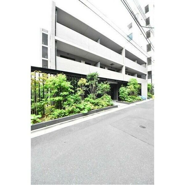 外観(鉄筋コンクリート造のがっちりとした建物。)