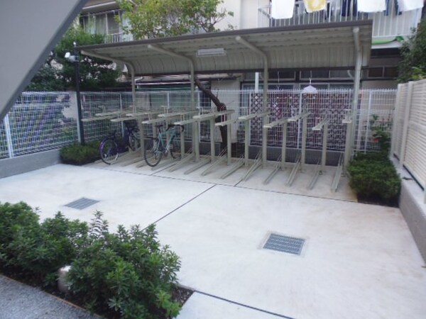 建物設備(駐輪場完備。)