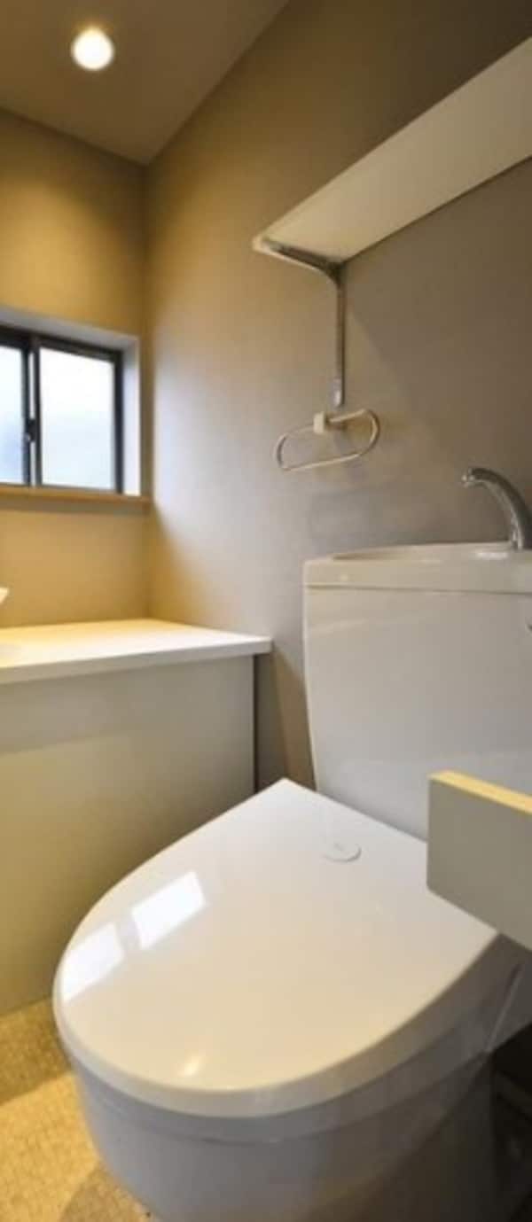 トイレ(温水洗浄便座。)