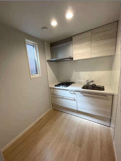 物件内観写真3　(システムキッチン。)