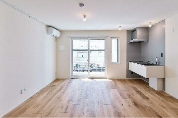 物件内観写真3　(10.8帖のきれいなLDK。)