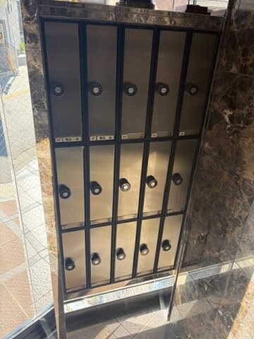 物件内観写真12　(集合ポスト。)