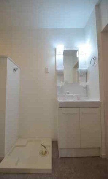 物件内観写真10　(室内洗濯機置き場。)