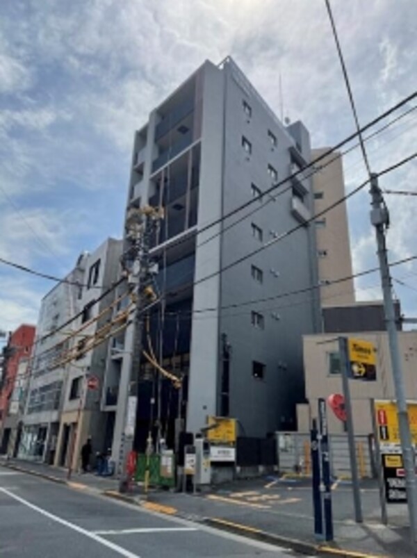 外観(鉄筋コンクリート造のがっちりとした建物。)