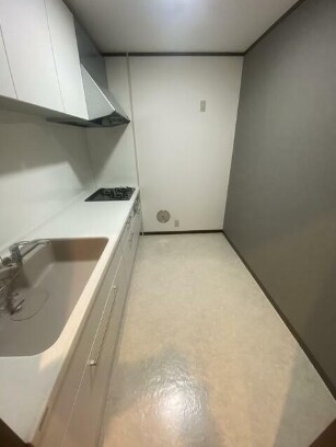 物件内観写真3　(システムキッチン。)