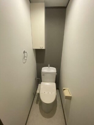 物件内観写真4　(温水洗浄便座。)