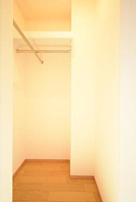 物件内観写真10　(ウォークインクローゼット完備！)
