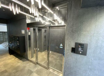 物件内観写真13　(モニター付きオートロックで防犯面も安心です！)