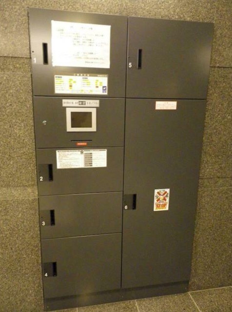 物件内観写真15　(宅配ボックス完備。)