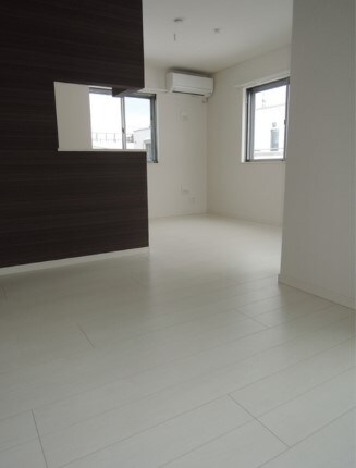 物件内観写真3　(12.2帖のきれいなLDK。)