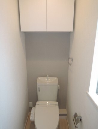 物件内観写真6　(バストイレ別！)