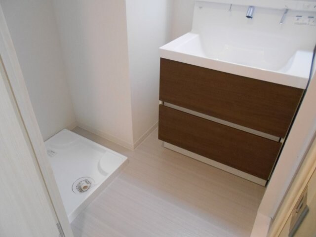 物件内観写真7　(脱衣洗面)