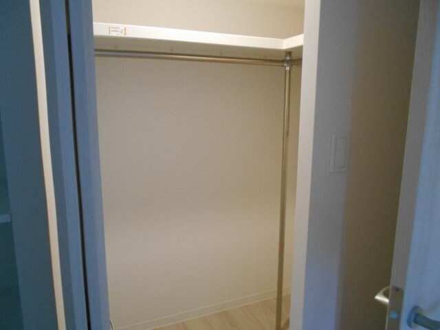 物件内観写真12　(ウォークインクロゼット完備！)