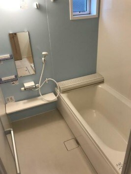 物件内観写真4　(追い焚き機能、浴室乾燥機付きバス。)