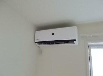 物件内観写真10　(エアコン完備。)