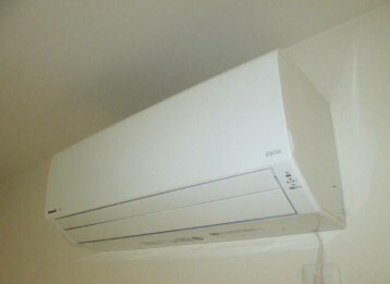 物件内観写真10　(エアコン完備。)