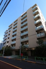 鉄筋コンクリート造のがっちりとした建物。