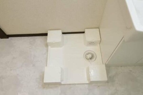 建物設備(室内洗濯機置き場。)