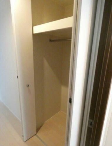 物件内観写真11　(クローゼット完備。)