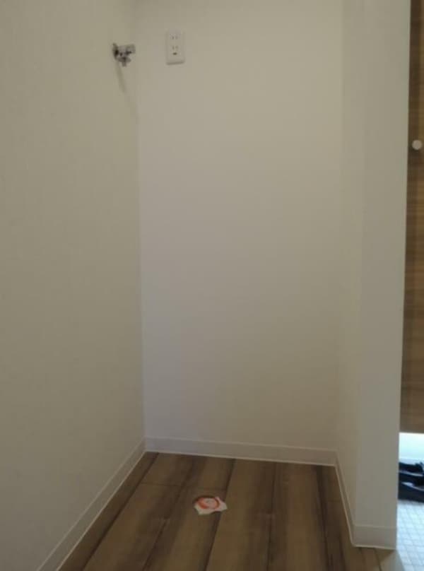 建物設備(室内洗濯機置き場。)